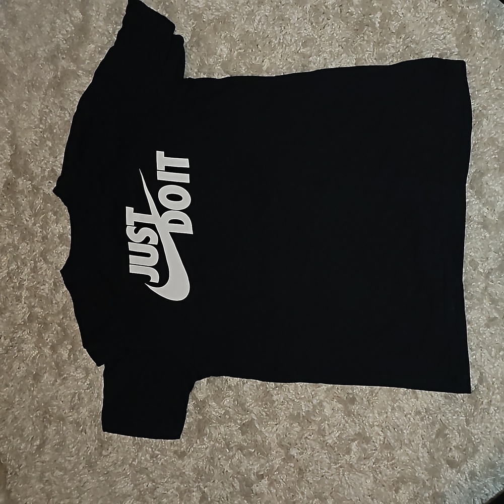 Men's black Nike T-shirt (medium)